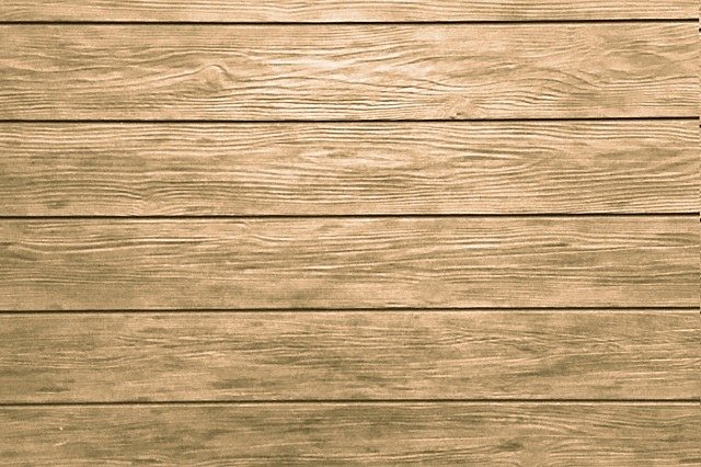 ウッドデッキの木材・材料の種類や性質・特徴を株式会社エイチユー丸八が解説！